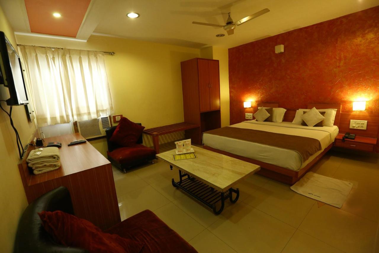 Hotel Paradise Indore Exterior foto